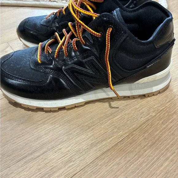 New Balance 574 H in mens size 12.
Cordura white/black - Picture 2 of 8